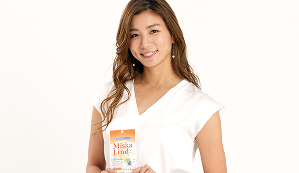旅サラダなどTVで活躍中の青木愛さんも海外ロケ先に持っていくほどミスカリンダを愛用中です